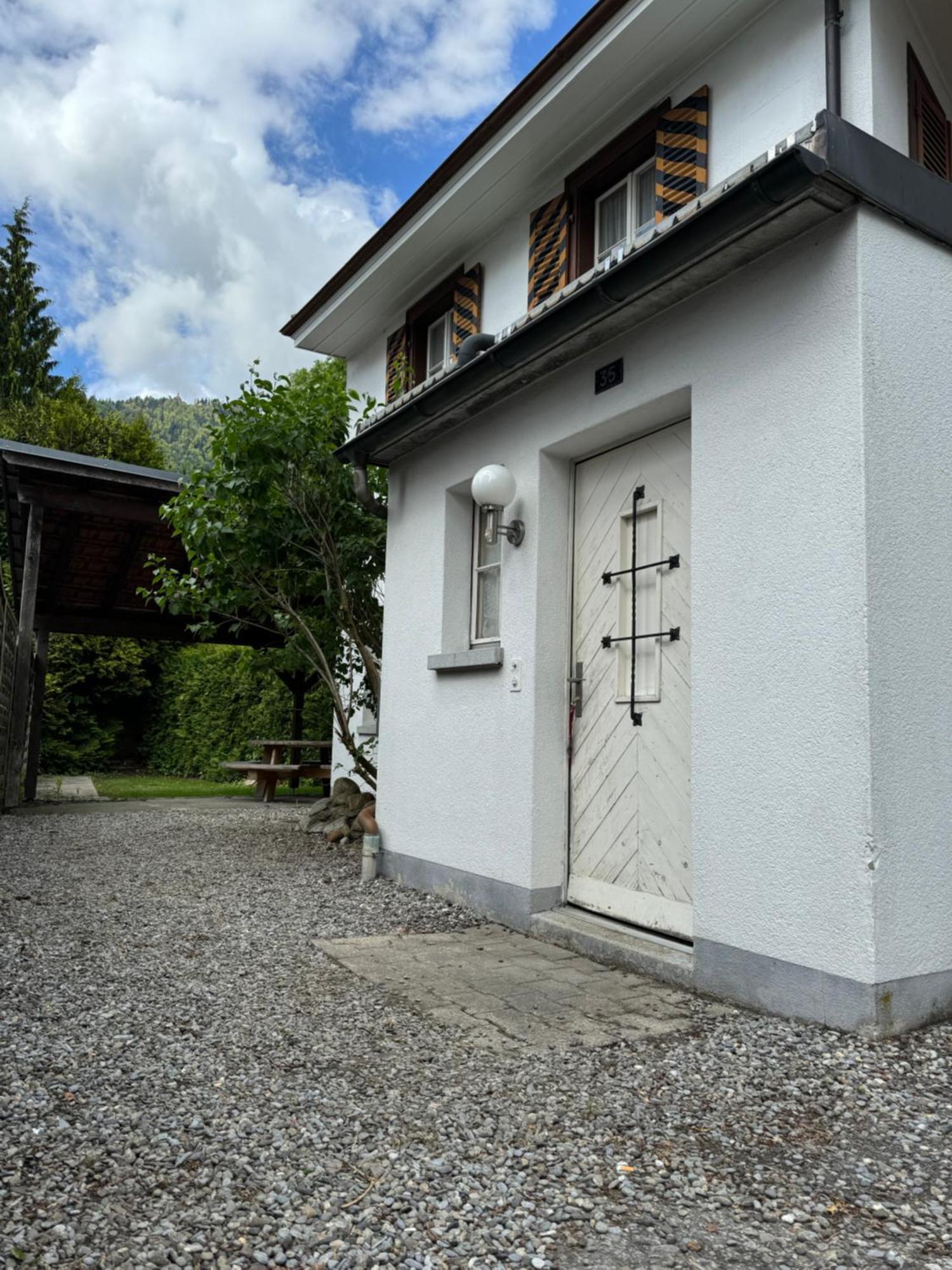 Garden House Villa อินเทอร์ลาเคน ภายนอก รูปภาพ