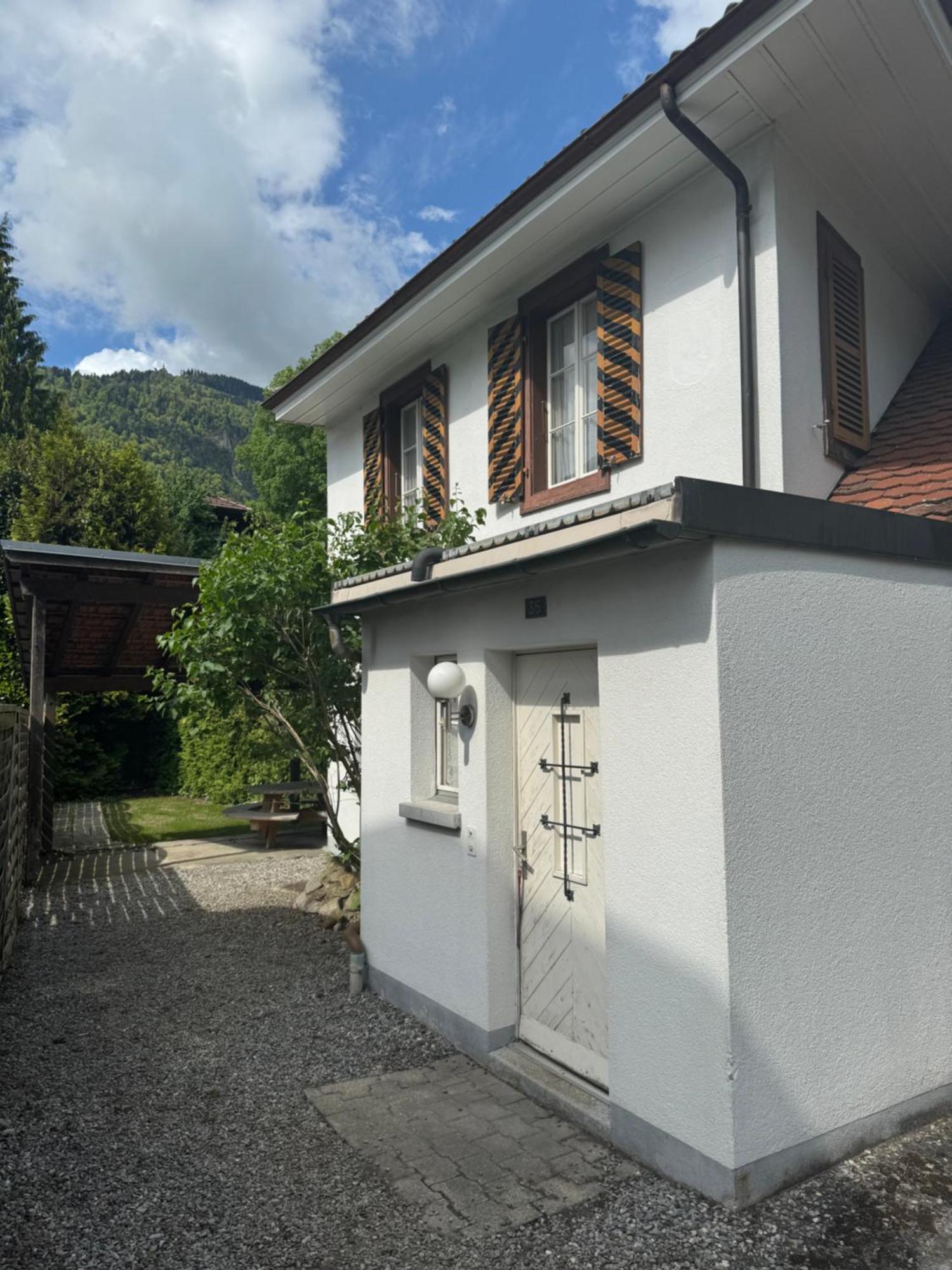 Garden House Villa อินเทอร์ลาเคน ภายนอก รูปภาพ