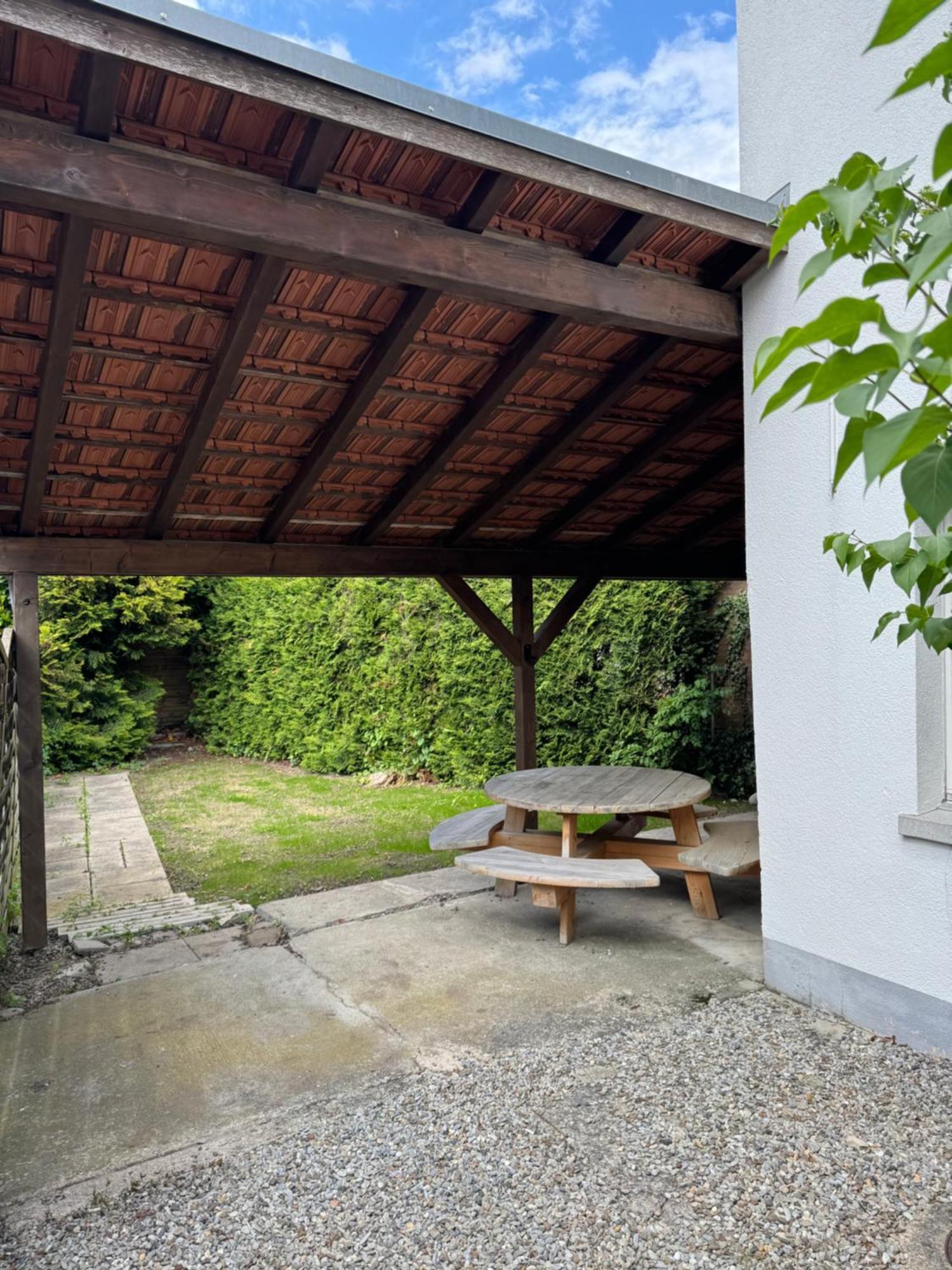 Garden House Villa อินเทอร์ลาเคน ภายนอก รูปภาพ